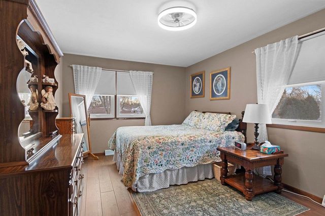 1313 FAIRVIEW COURT, Little Chute, WI 54140