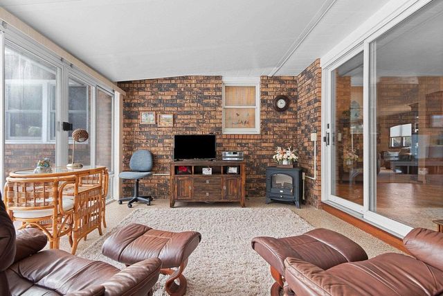 1313 FAIRVIEW COURT, Little Chute, WI 54140