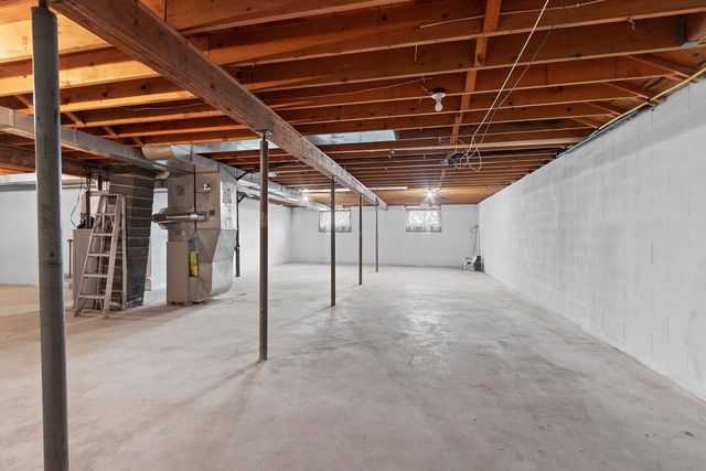 1313 FAIRVIEW COURT, Little Chute, WI 54140