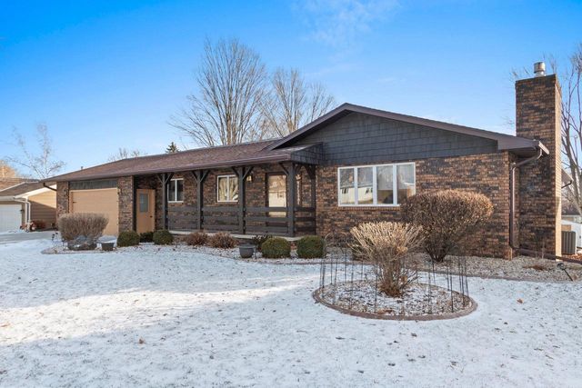 1313 FAIRVIEW COURT, Little Chute, WI 54140