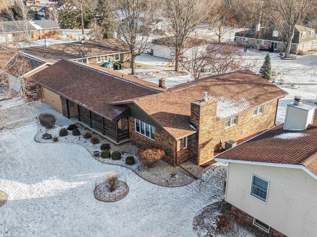 1313 FAIRVIEW COURT, Little Chute, WI 54140