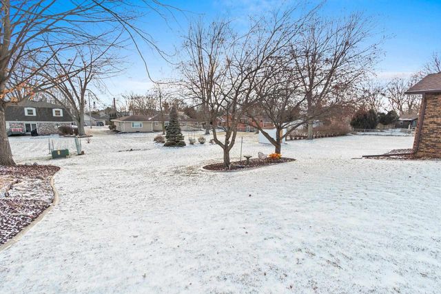 1313 FAIRVIEW COURT, Little Chute, WI 54140