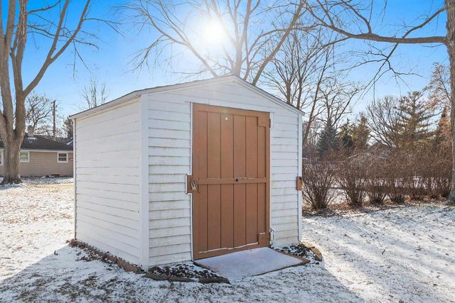1313 FAIRVIEW COURT, Little Chute, WI 54140