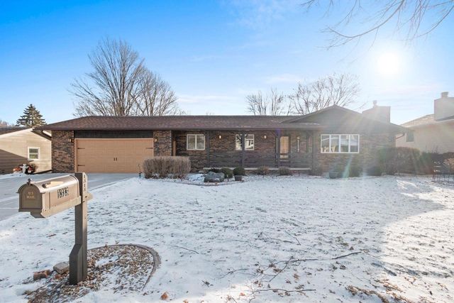 1313 FAIRVIEW COURT, Little Chute, WI 54140