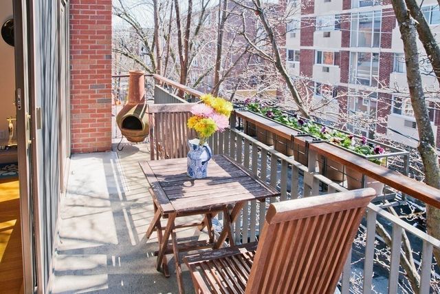 27 West 7, Cambridge, MA 02139