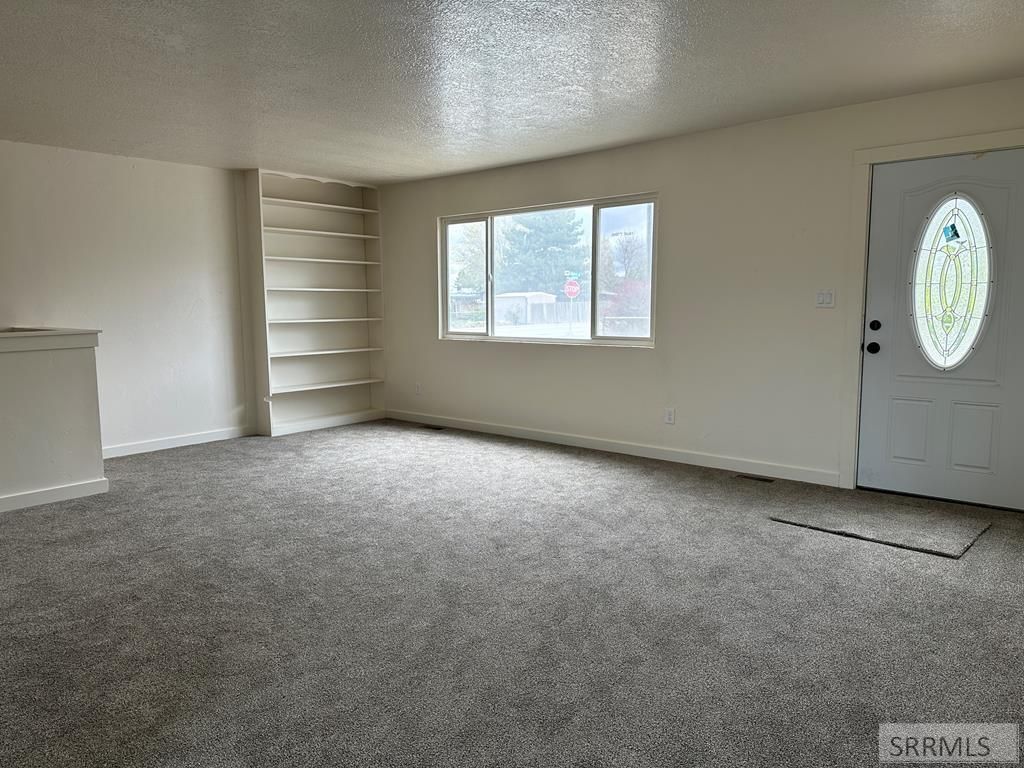 Image 2 of property listing at 3975 Henderson Lane, Pocatello, ID 83201