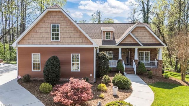 4921 Folkstone Court, Pfafftown, NC 27040