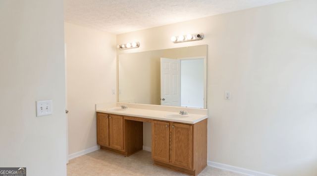 2909 Rusticwood Drive, Snellville, GA 30078