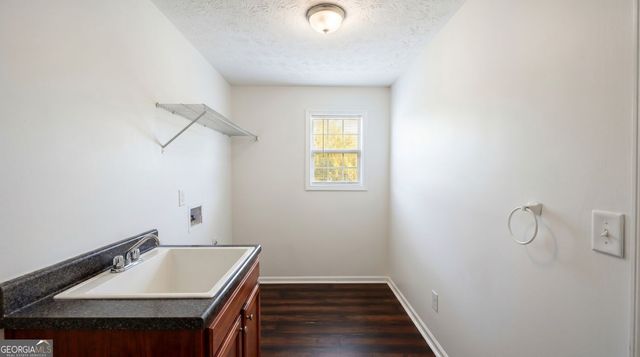 2909 Rusticwood Drive, Snellville, GA 30078