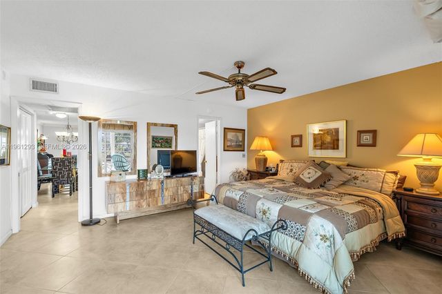 2051 N Newport N 2051, Deerfield Beach, FL 33442