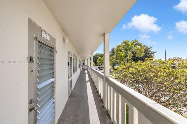2051 N Newport N 2051, Deerfield Beach, FL 33442