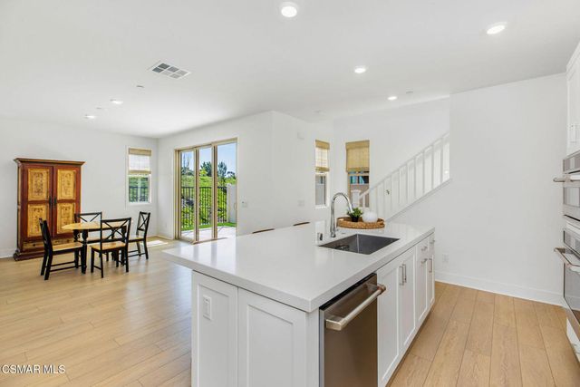 716 Edward Scholle Drive, Camarillo, CA 93010