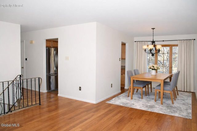 10 Meadowlark Drive, Colonie, NY 12110