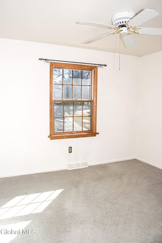 10 Meadowlark Drive, Colonie, NY 12110