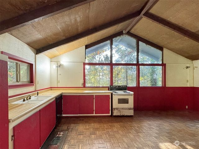 344 Dungeness Meadows, Sequim, WA 98382