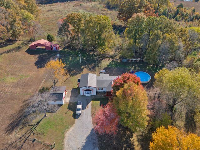 1325 Lost Country Dr, Springfield, TN 37172
