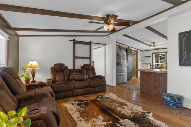 1325 Lost Country Dr, Springfield, TN 37172