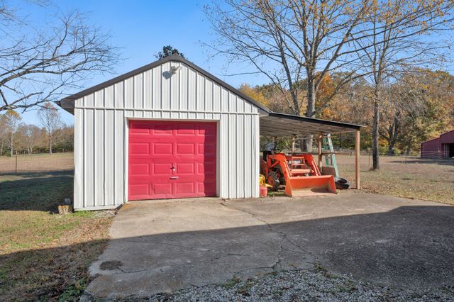 1325 Lost Country Dr, Springfield, TN 37172