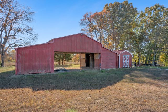 1325 Lost Country Dr, Springfield, TN 37172