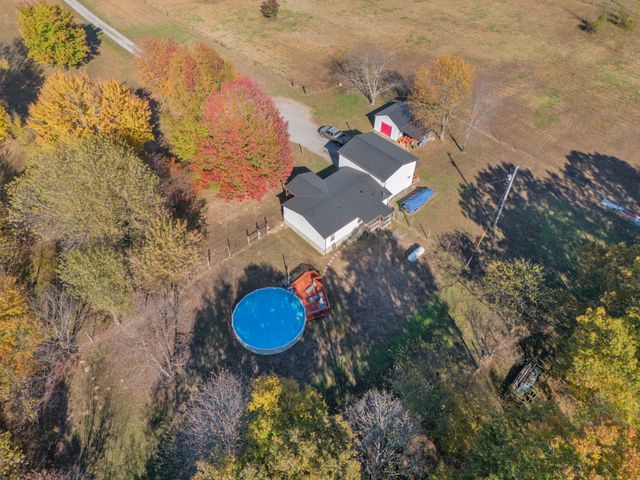 1325 Lost Country Dr, Springfield, TN 37172