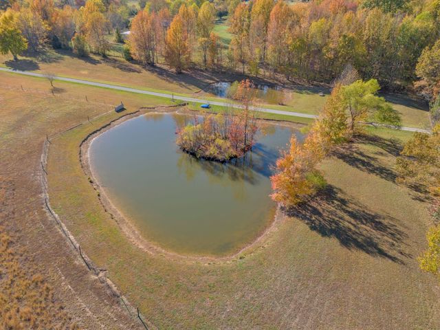 1325 Lost Country Dr, Springfield, TN 37172