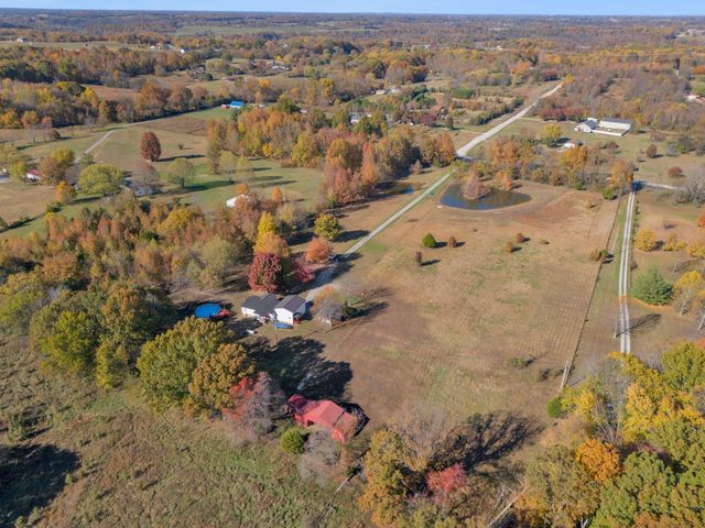 1325 Lost Country Dr, Springfield, TN 37172
