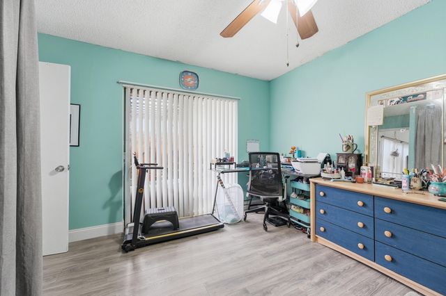 933 9th Lane A, Greenacres, FL 33463