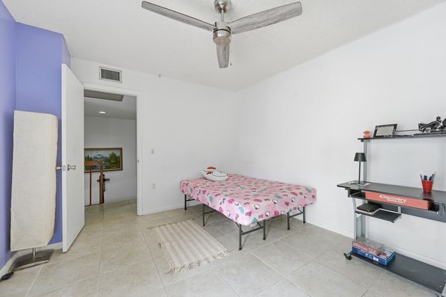 933 9th Lane A, Greenacres, FL 33463