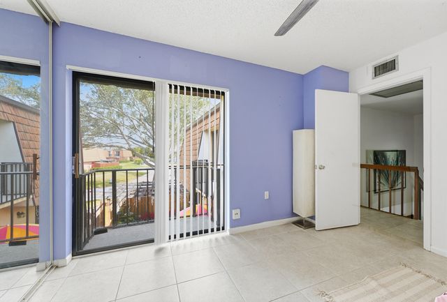 933 9th Lane A, Greenacres, FL 33463