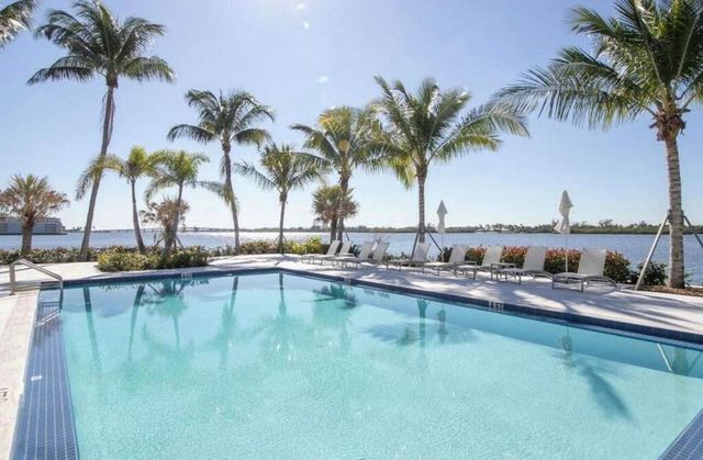 2560 S Ocean Boulevard 518, Palm Beach, FL 33480