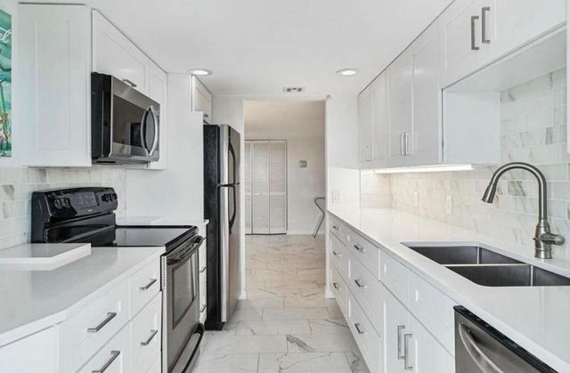 2560 S Ocean Boulevard 518, Palm Beach, FL 33480