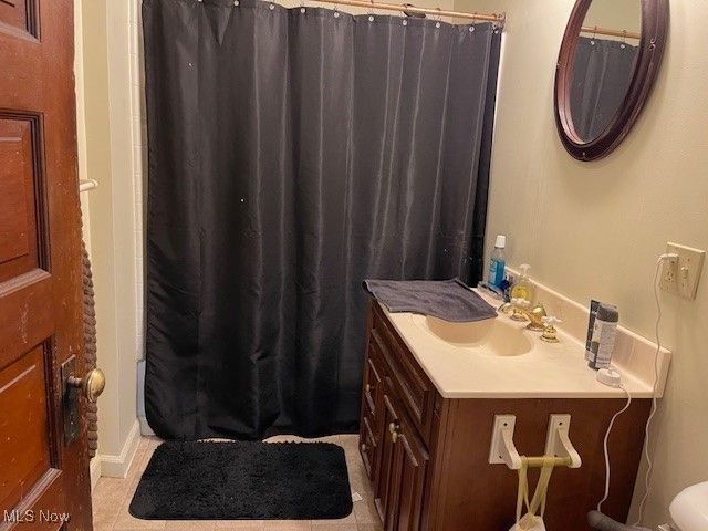 303 High Street, Woodsfield, OH 43793