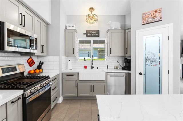 23977 Via Astuto, Murrieta, CA 92562