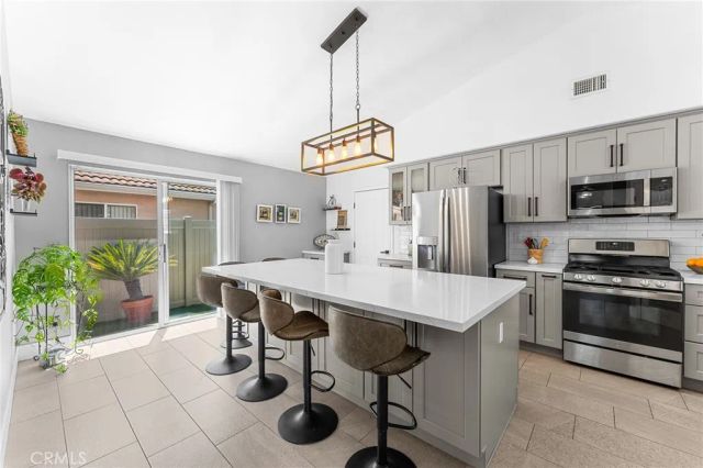 23977 Via Astuto, Murrieta, CA 92562