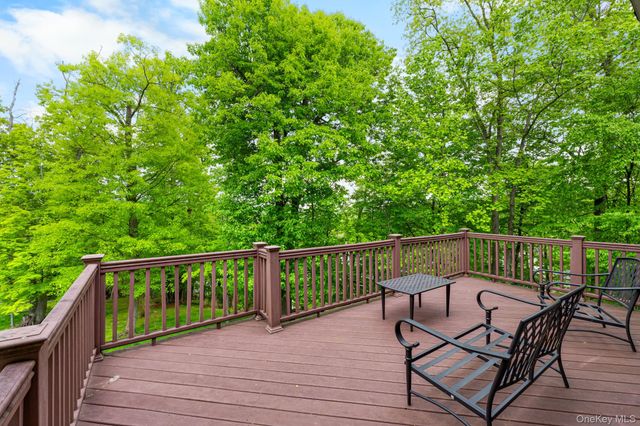 35 Pyngyp Road, Stony Point, NY 10980