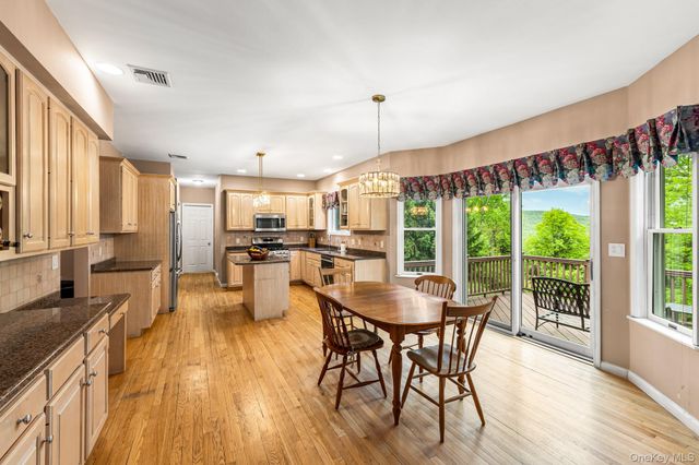 35 Pyngyp Road, Stony Point, NY 10980