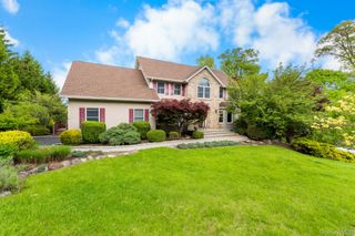 35 Pyngyp Road, Stony Point, NY 10980