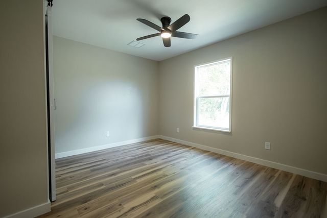 1955 VZ County Road 2144, Wills Point, TX 75169