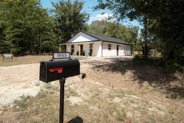 1955 VZ County Road 2144, Wills Point, TX 75169