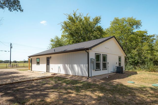 1955 VZ County Road 2144, Wills Point, TX 75169