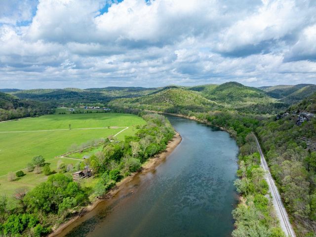 681 Jellon Drive, Mountain View, AR 72560