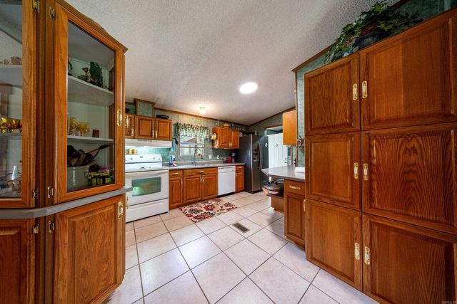 681 Jellon Drive, Mountain View, AR 72560