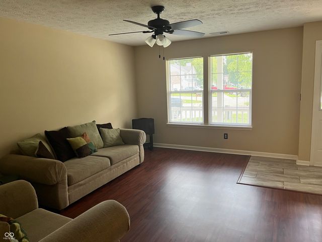 6818 Decatur Ridge, Indianapolis, IN 46221