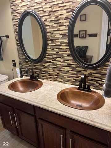 6818 Decatur Ridge, Indianapolis, IN 46221