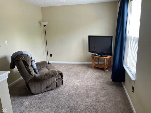 6818 Decatur Ridge, Indianapolis, IN 46221
