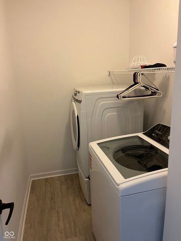 6818 Decatur Ridge, Indianapolis, IN 46221