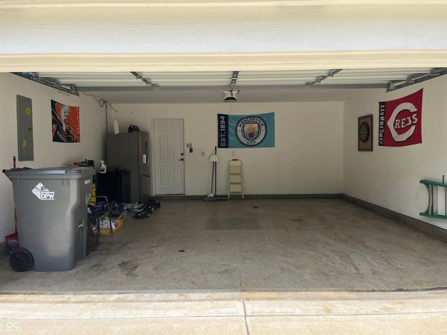 6818 Decatur Ridge, Indianapolis, IN 46221