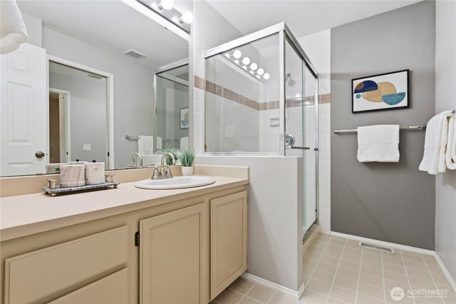 4222 144th Lane SE, Bellevue, WA 98006