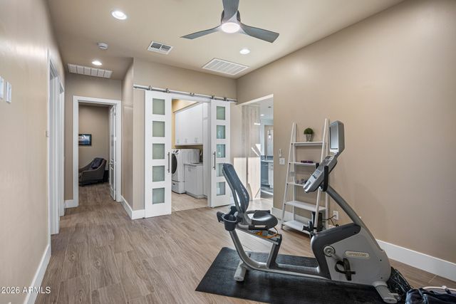 355 E MARYLAND Avenue, Phoenix, AZ 85012