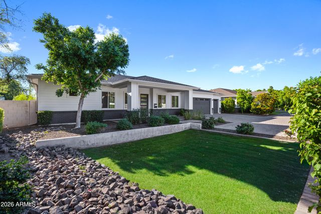 355 E MARYLAND Avenue, Phoenix, AZ 85012